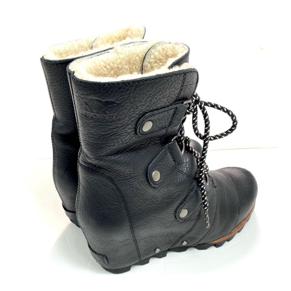 Sorel Joan Of Arctic Wedge Mid Shearling Boot in Black Size 6 NL2703-010 - Picture 7 of 14